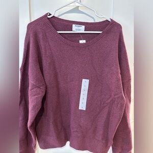 Old navy crewneck sweater